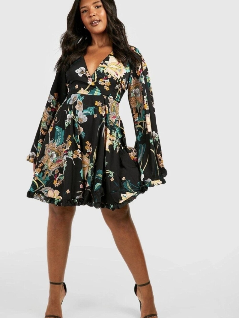 Boohoo Floral Bell-Sleeve Skater Mini Dress, Size 22